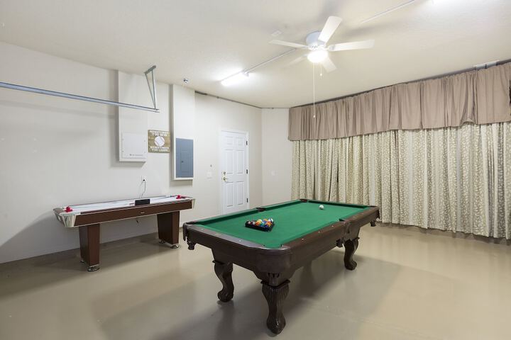 Room 8 of 29