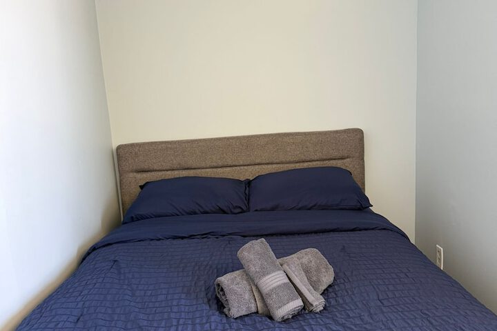 Room 9 of 36