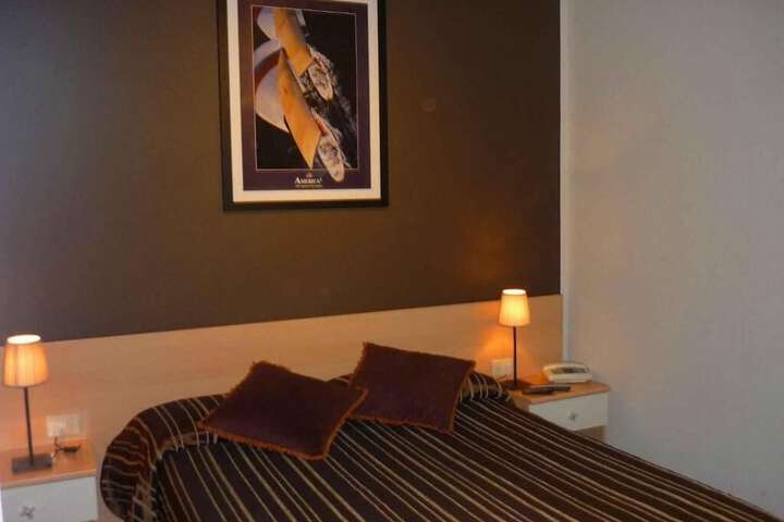 Room 10 of 20