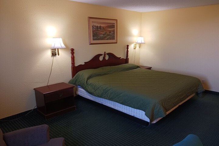 Room 36 of 144