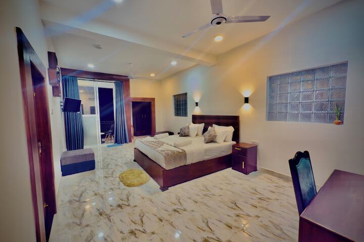 Room 3 of 44