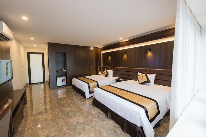 Room 21 of 48