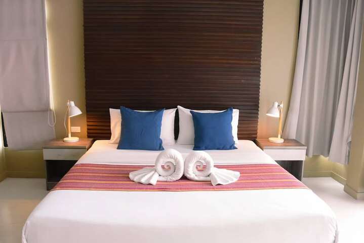 Room 16 of 35
