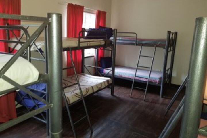 Room 9 of 30