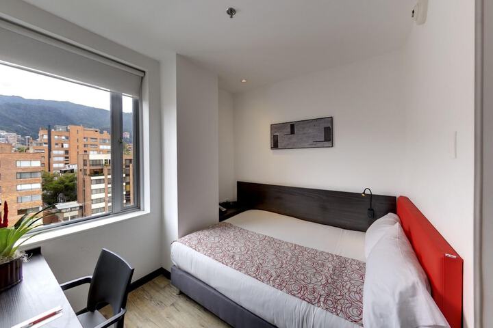 Room 14 of 74