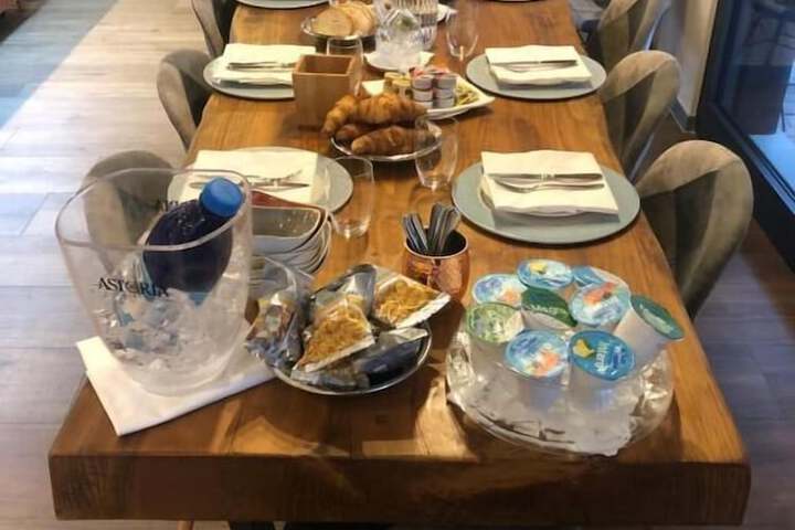 Dining 21 of 42