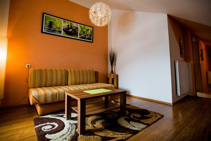 Room 15 of 61