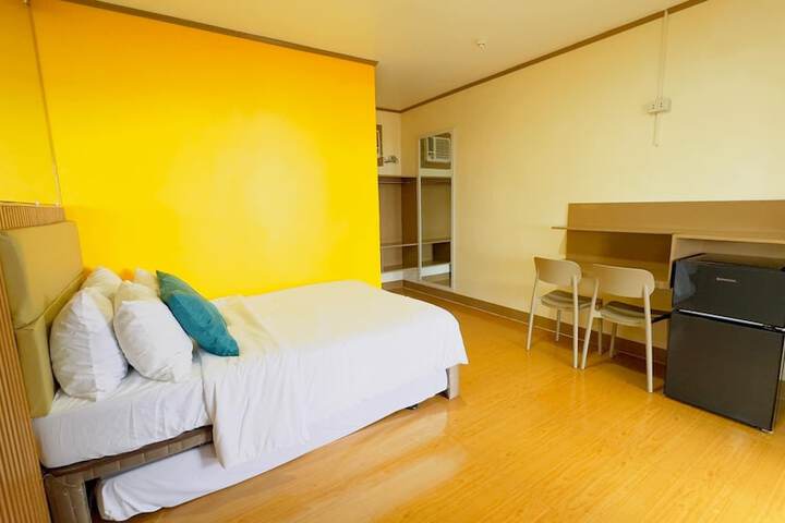 Room 8 of 30