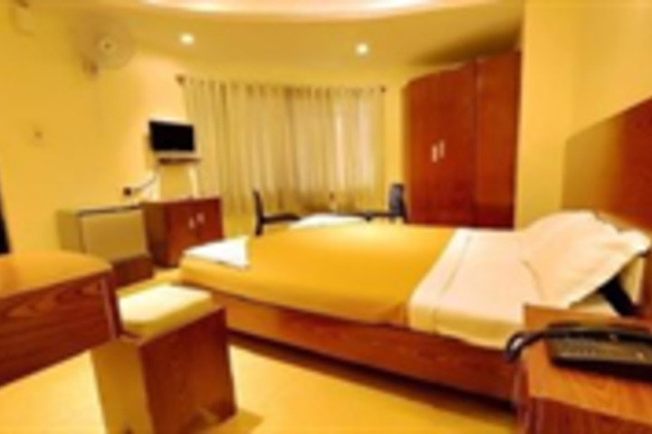 FABHOTEL OLIVE COMFORT