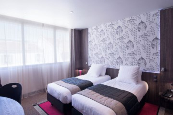 Room 15 of 86