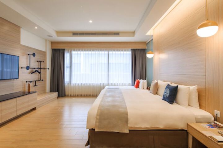 Room 28 of 129
