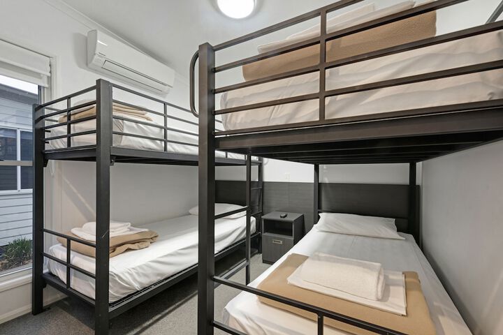 Room 16 of 89