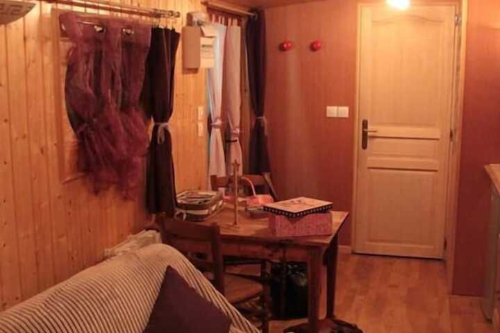 Room 18 of 44