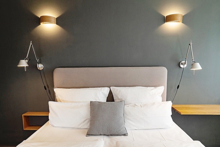Room 13 of 30