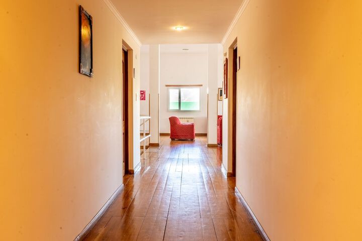 Ballroom/Hall 37 of 40