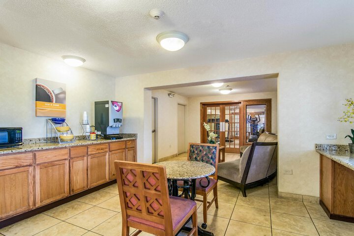 Breakfast/Coffee Service 38 of 47