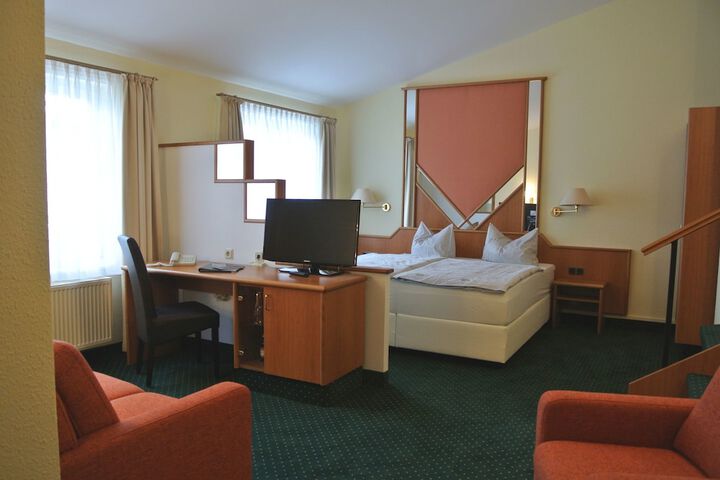 Room 10 of 41