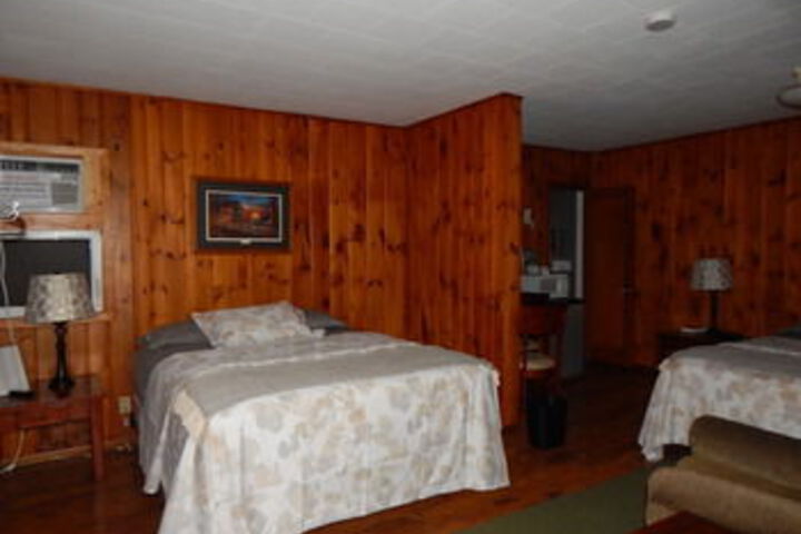 Room 16 of 35
