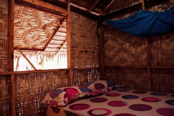 Room 3 of 28