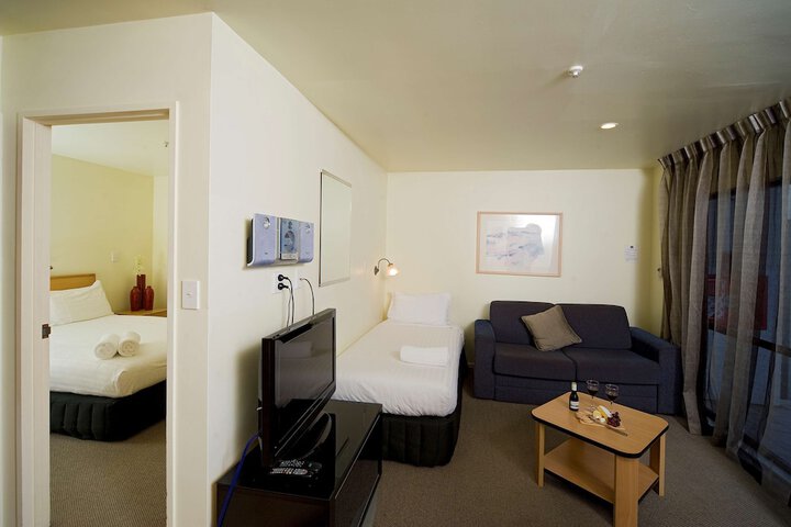 Room 30 of 82