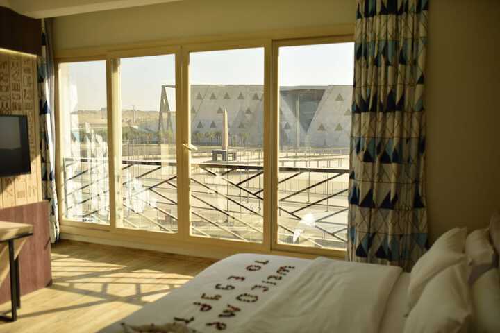 Room 6 of 109