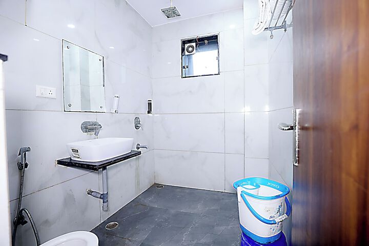 Room 35 of 47