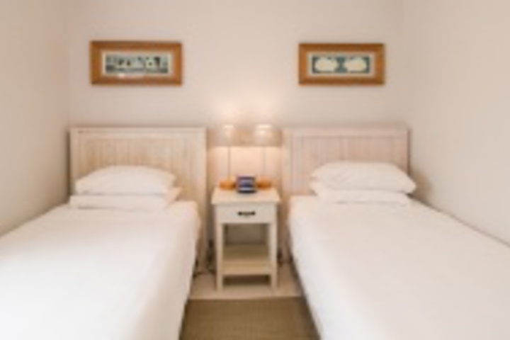 Room 163 of 648