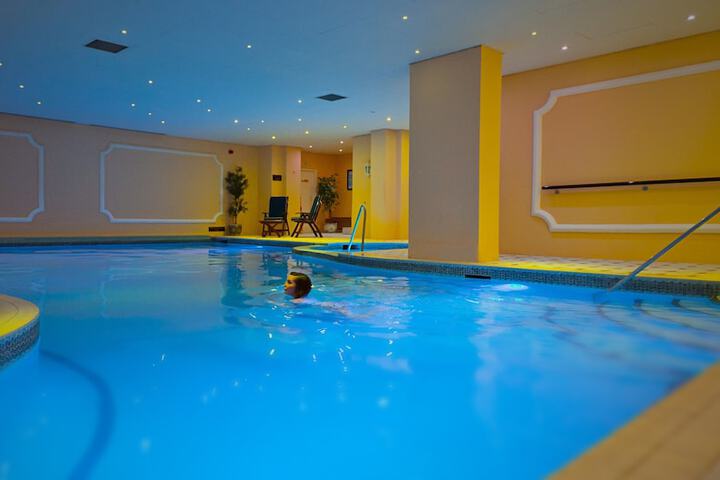 Pool 51 of 84