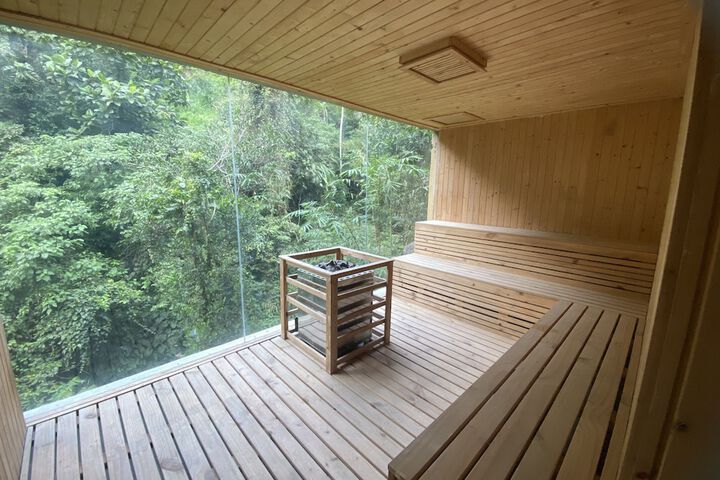 Spa 44 of 63