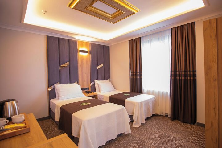 Room 14 of 78