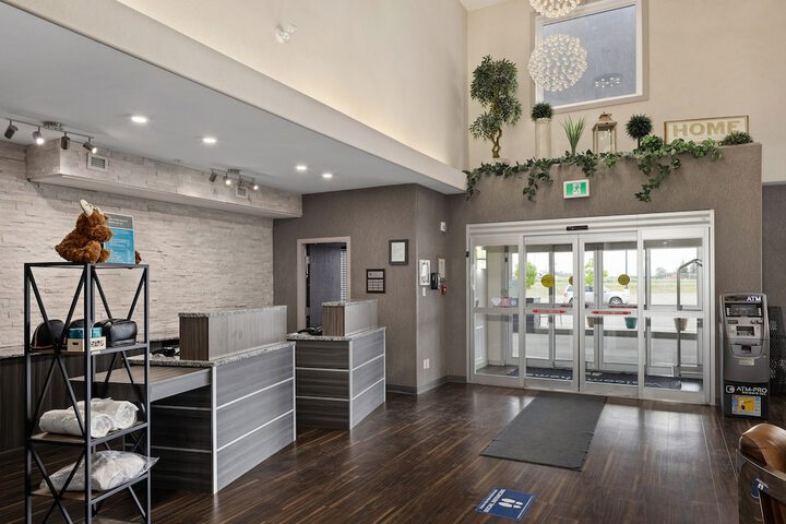 Hotel 3 of 80