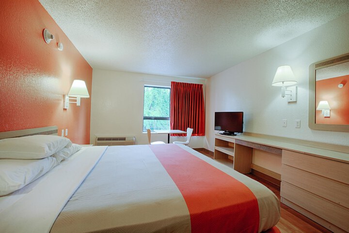 2 Double Beds (11 of 21)
