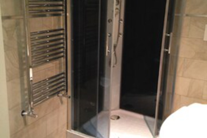 Room 5 of 15