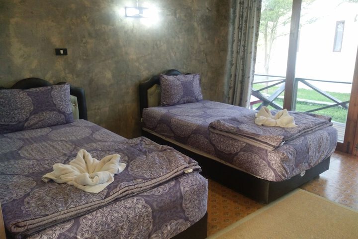 Room 2 of 44