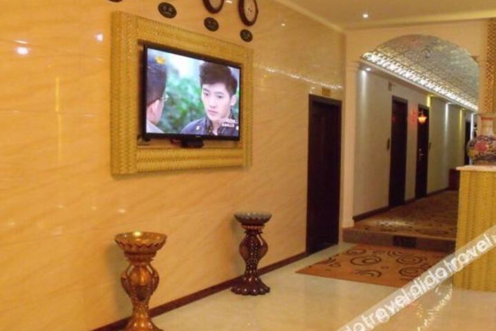 Hotel Interior 4 of 12