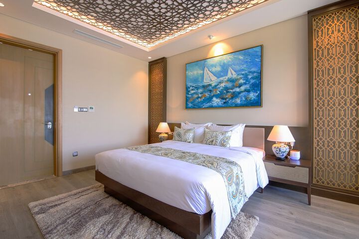 Room 32 of 164