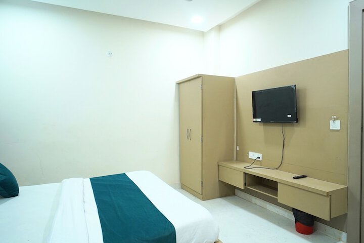 Room 8 of 24