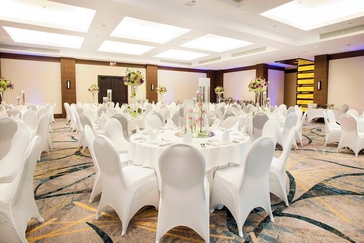 Hotel Interior 2 of 131