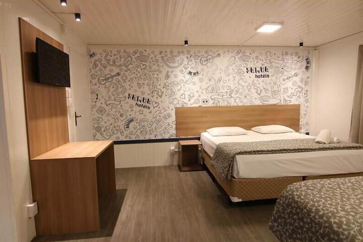 Room 8 of 44