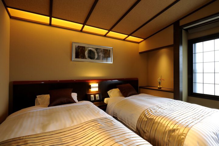 Room 4 of 57