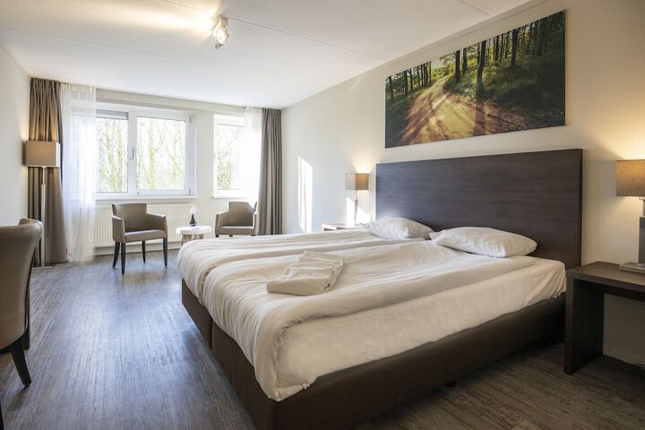 Room 4 of 31