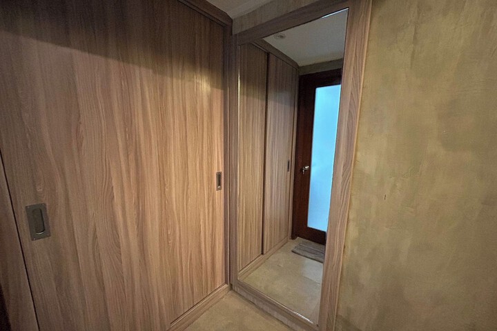 Room 12 of 86