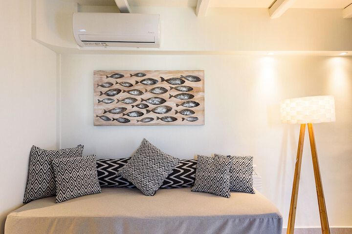 Room 82 of 144