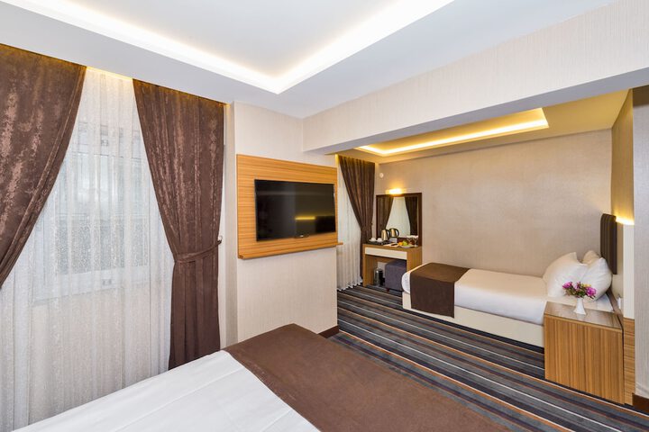 Room 16 of 45