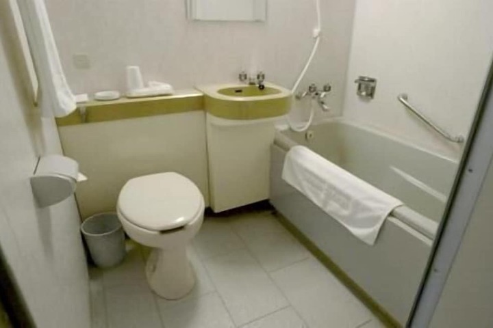 Clean Restrooms