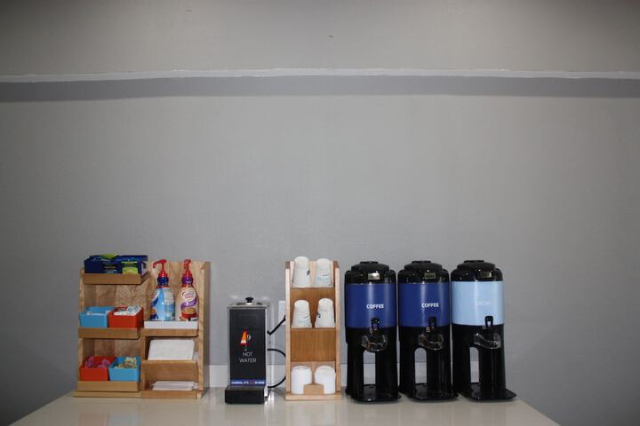 Breakfast/Coffee Service 79 of 101