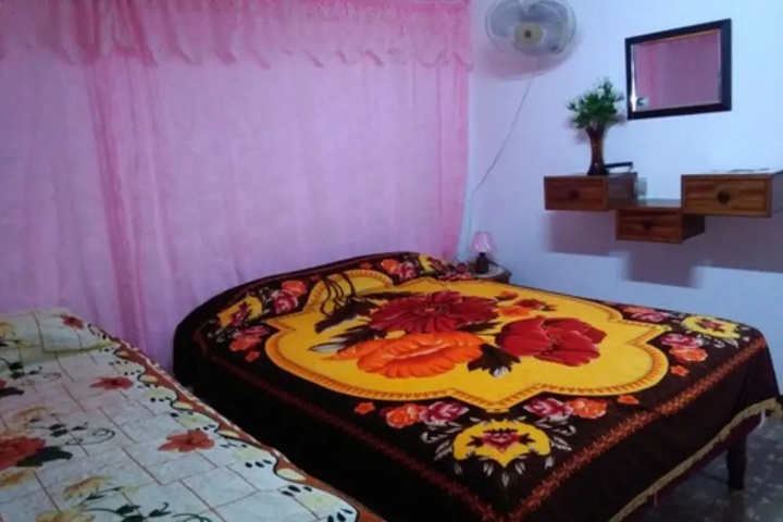 Room 3 of 12