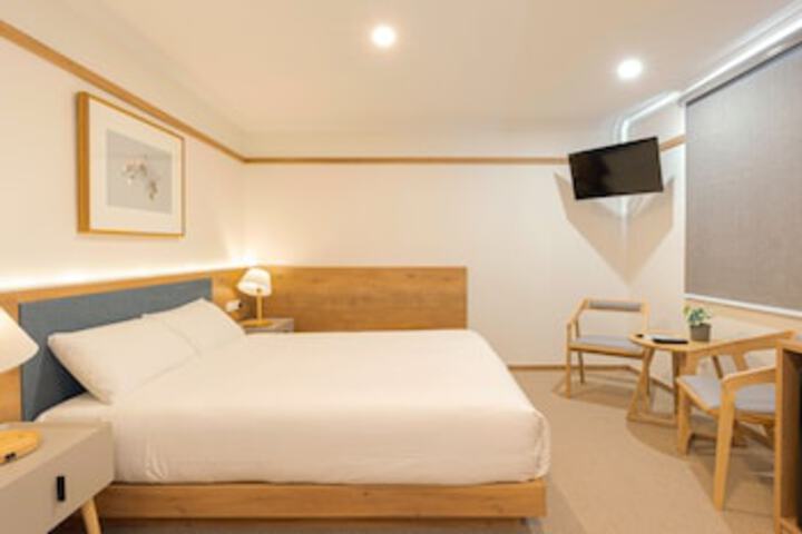 Room 16 of 111