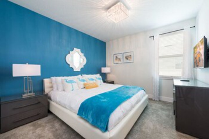 Room 30 of 32
