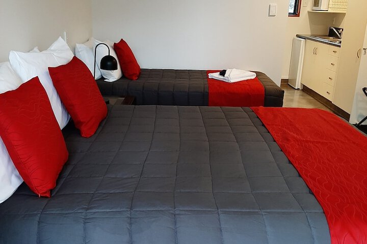 Room 5 of 38